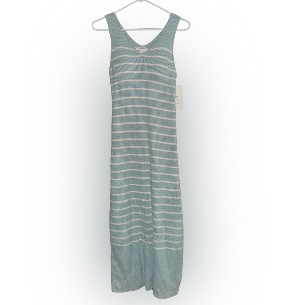 Chic Sleeveless Striped Maxi Dress in Blue